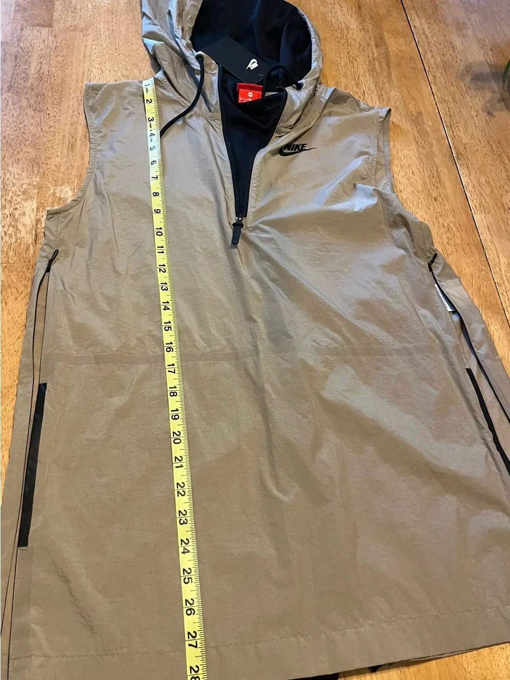 NWT Nike Tech Hypermesh Sleeveless Hooded Vest Khaki Tan Medium 833464-235
